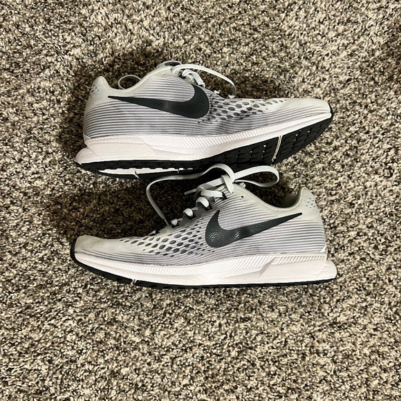 Nike Air Zoom Pegasus - Picture 1 of 4